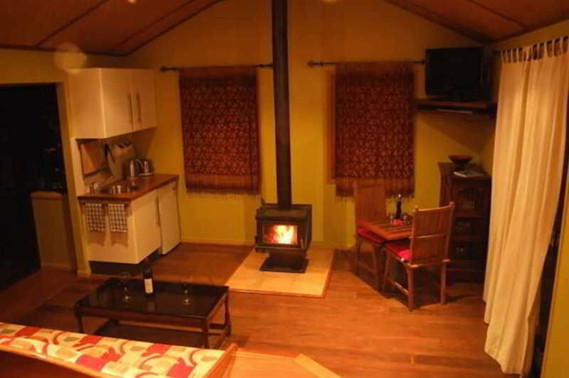 Witches Falls Cottages Mount Tamborine Extérieur photo